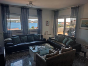 Villa Sanja I, Trogir